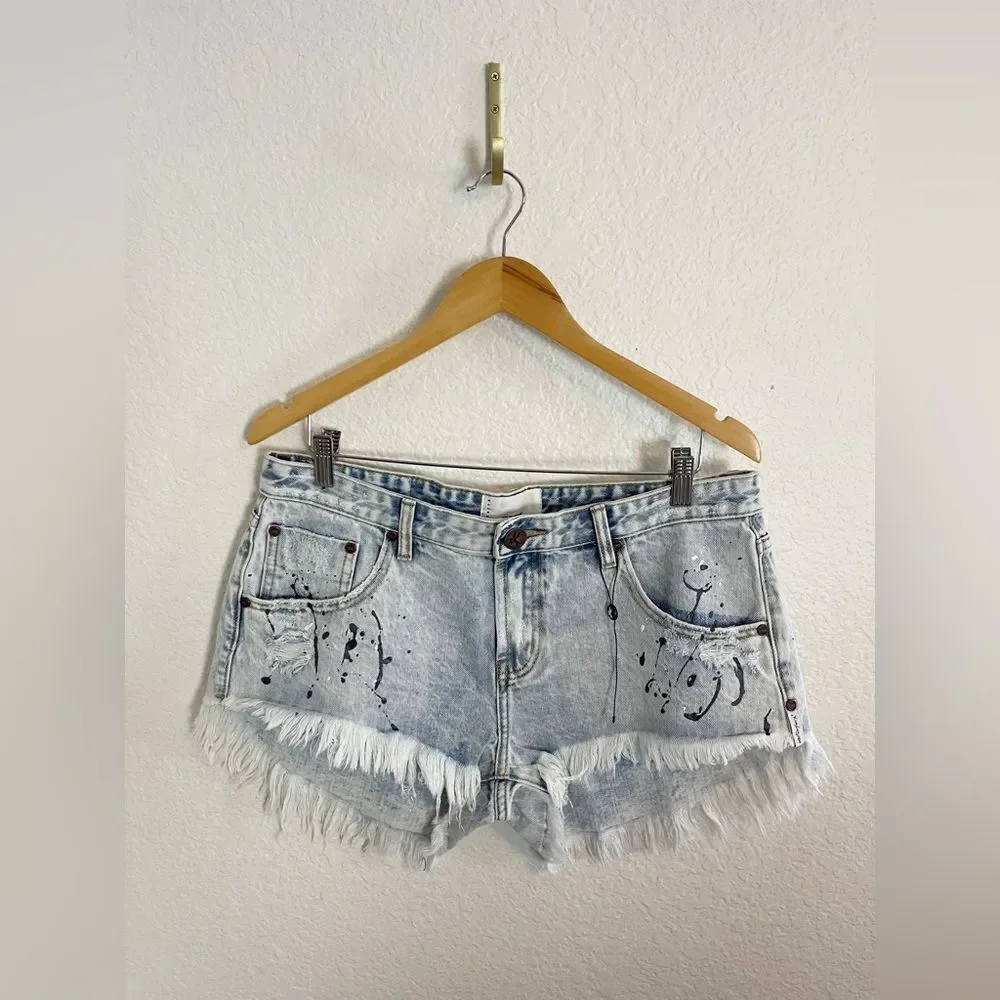 One Teaspoon cut off shorts Bonitas jean shorts Florence paint splatter. 32. New